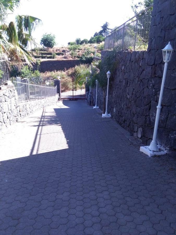Ai Tre Archi Di Tagliaborse Villa Mascali Buitenkant foto