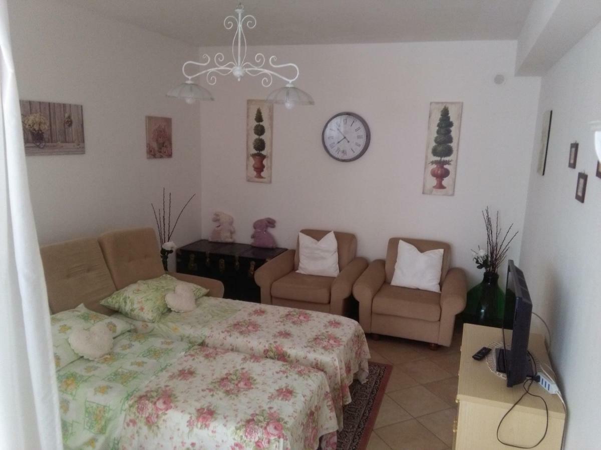 Ai Tre Archi Di Tagliaborse Villa Mascali Buitenkant foto